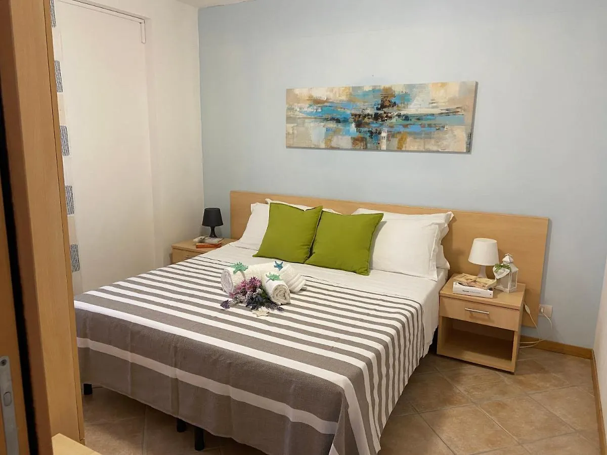 Apartment Mareinsicilia: Appartamenti Del Melo Marina di Ragusa