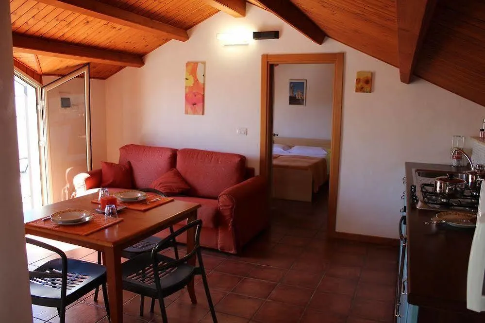 Mareinsicilia: Appartamenti Del Melo Marina di Ragusa Apartamento