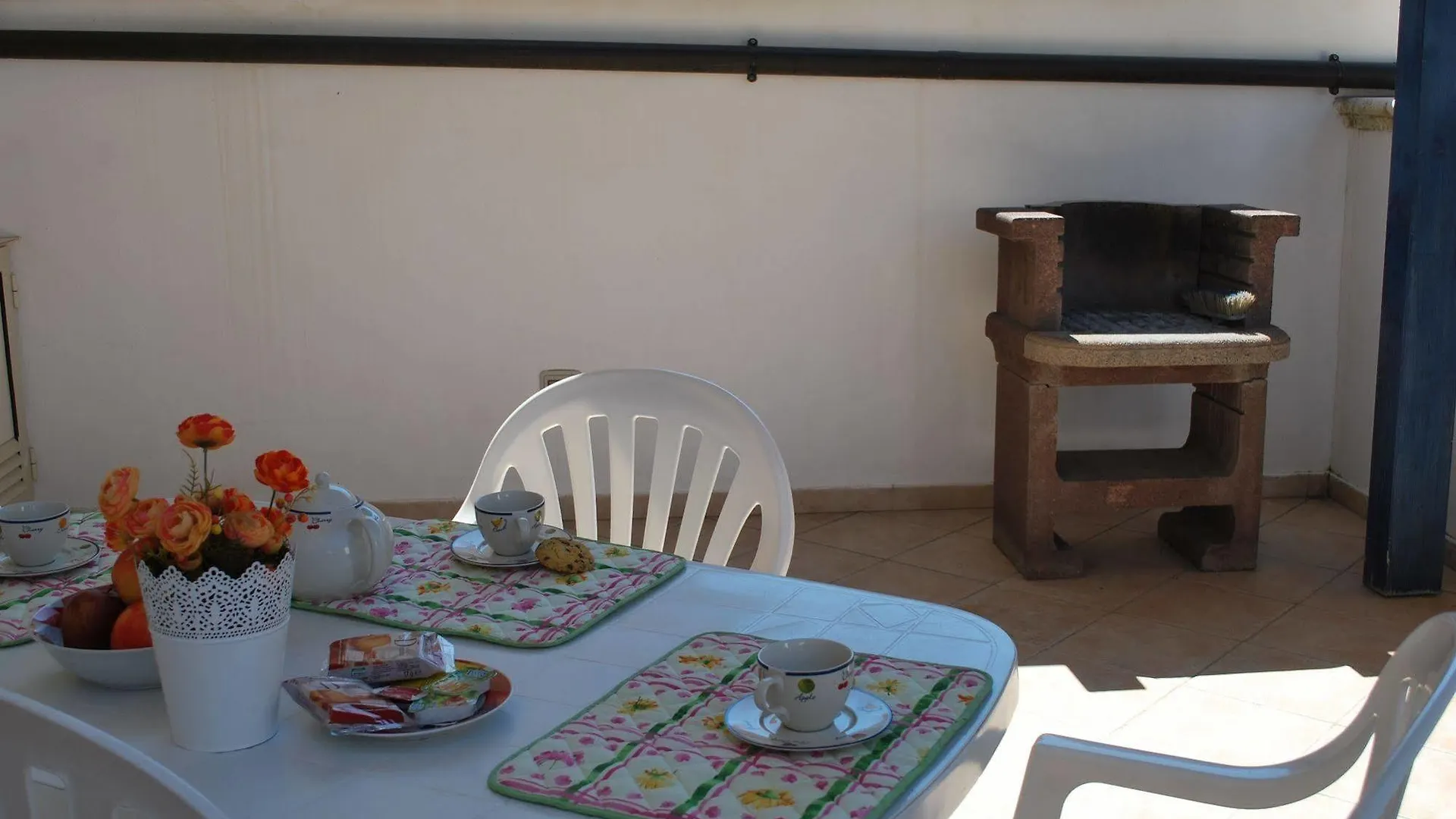 Mareinsicilia: Appartamenti Del Melo Marina di Ragusa 0*,  Itália