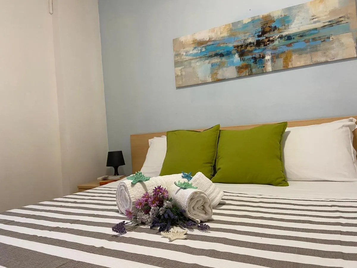 Apartamento Mareinsicilia: Appartamenti Del Melo Marina di Ragusa